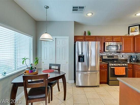4th image of 8674 Traveling Breeze Ave #10