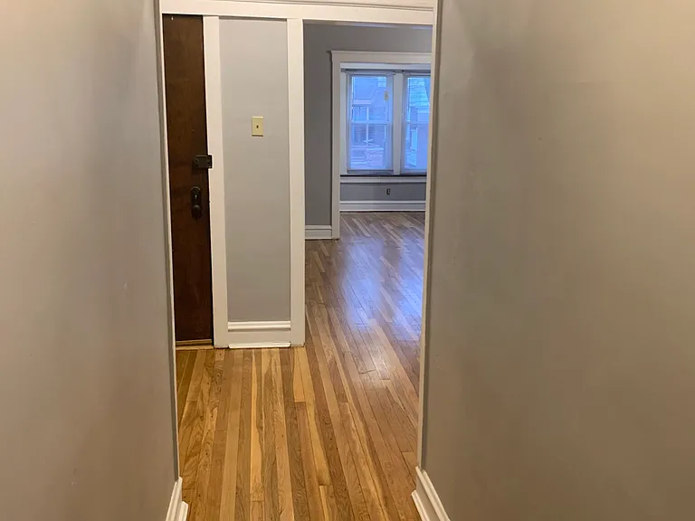 5352 N Winthrop Ave #2 — Photo 7