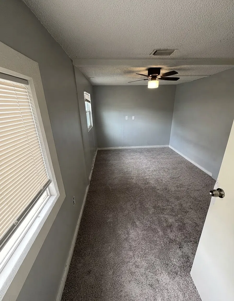 2 bed, 1000 sqft, $1,550 — Photo 4