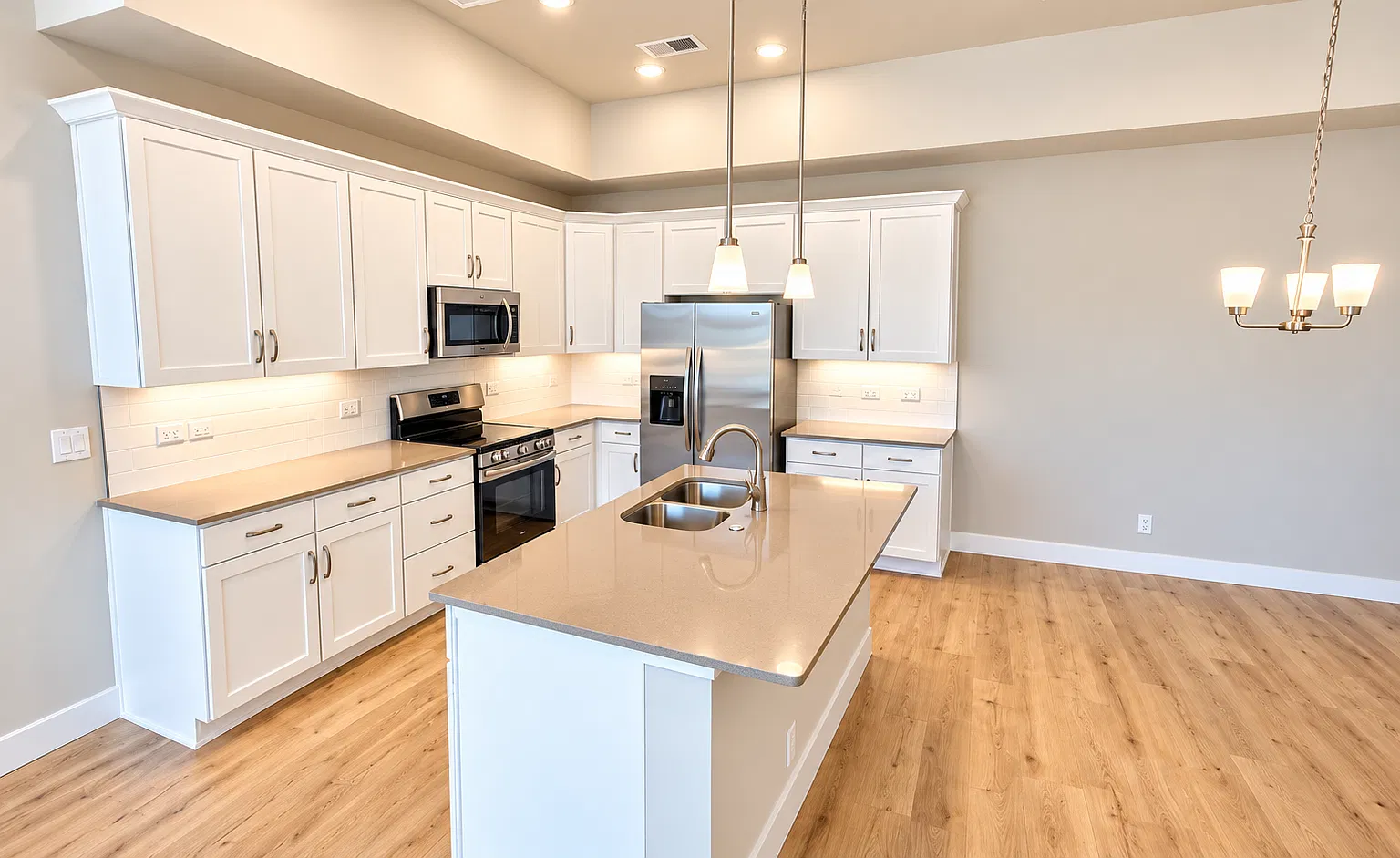 3 bed, 1581 sqft, $2,595 — Photo 4