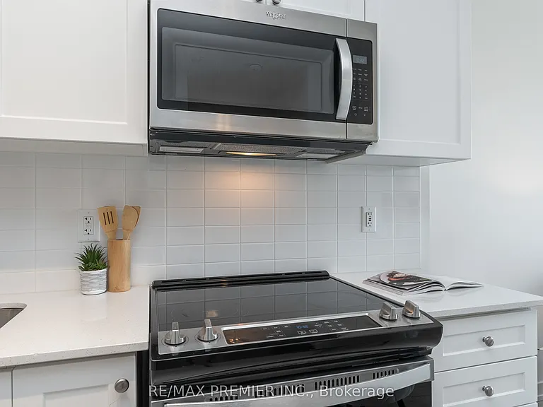 55 Duke St W #310 — Photo 29