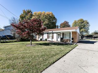 215 Valley Rd, Louisville, KY 40229
