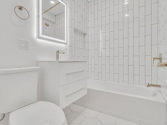4th image of 325 Summit Ave #102