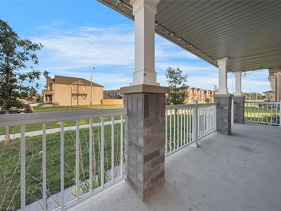 4th image of 1 Beatty Ave