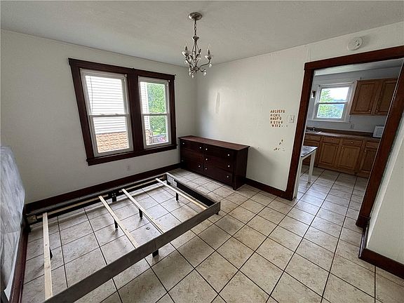 4th image of 713 Hiland Ave