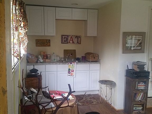 2nd image of 3823 W 58th Pl