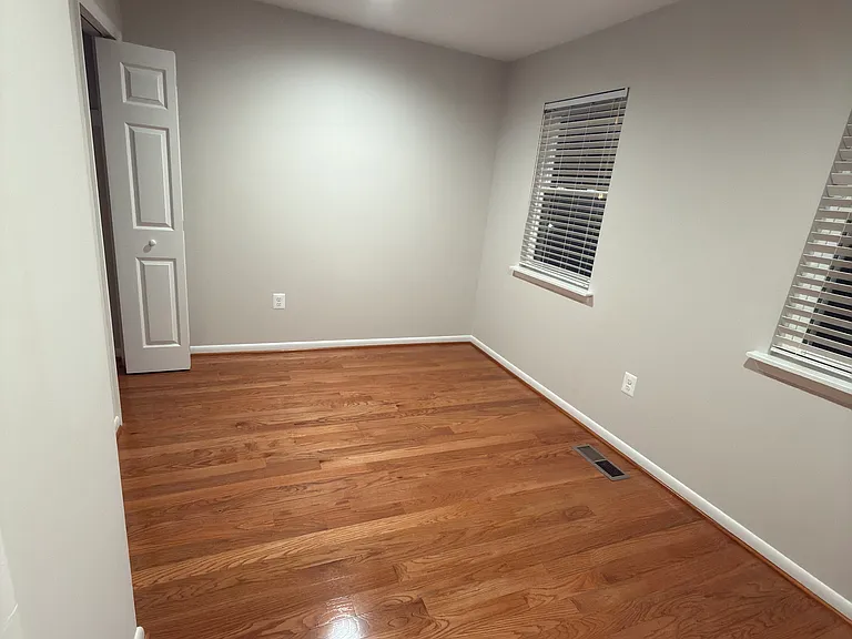5327 Satterfield Dr — Photo 3