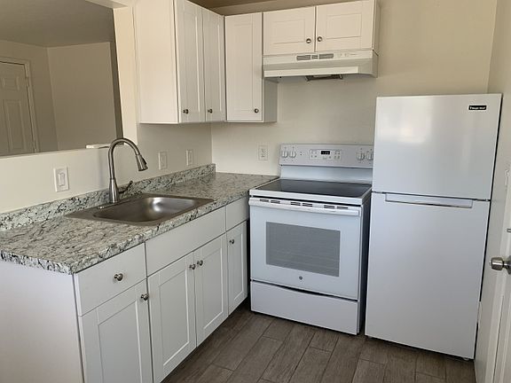 3rd image of 3401 E Bermuda St #C