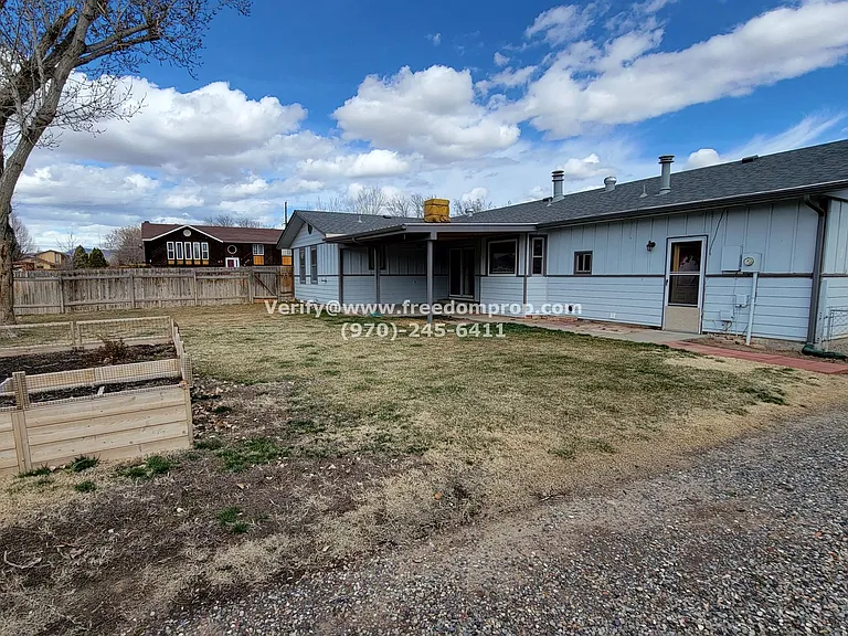 595 Starlight Dr — Photo 14