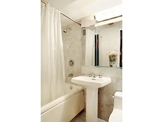 Sold by Citi Habitats | media 7