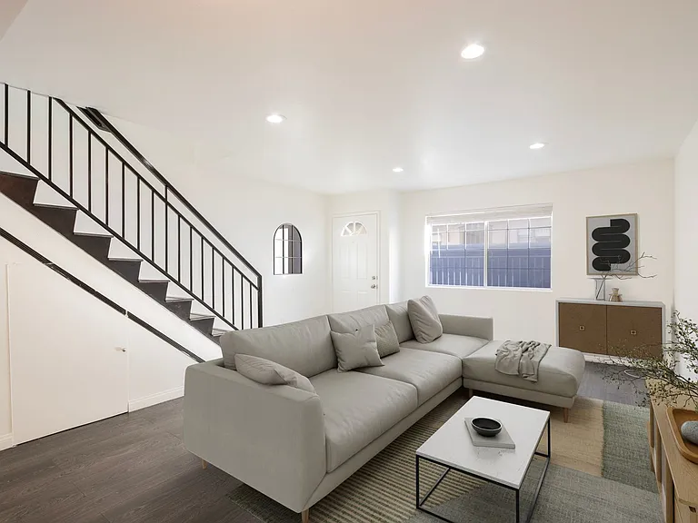 1817 Garfield Pl — Photo 13