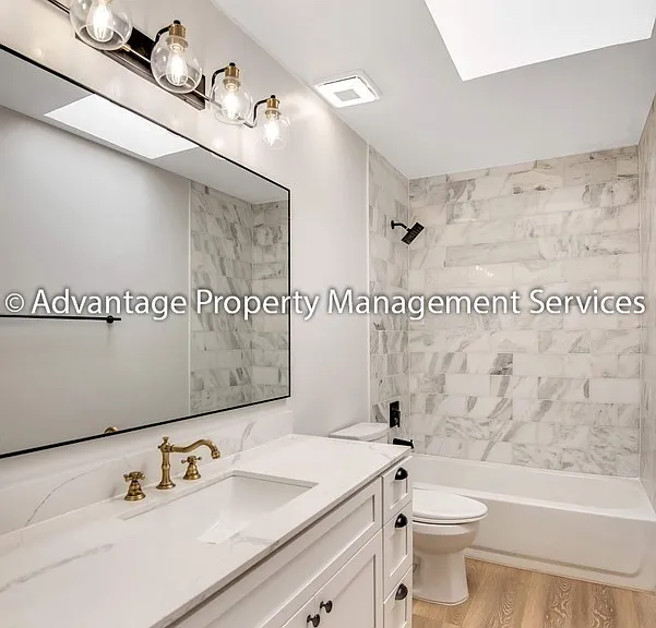 5360 Brookside Ct — Photo 12