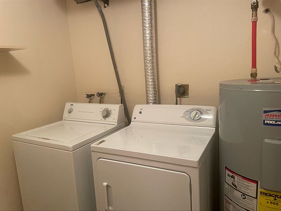 2nd image of 501 Seven Fields Ln