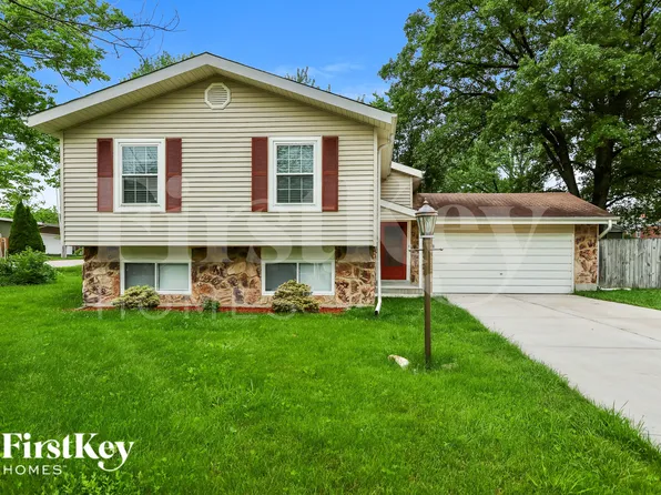 855 Windemere Ave, Saint Louis, MO 63131