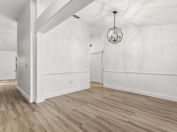 5th image of 454 Fort Florida Rd