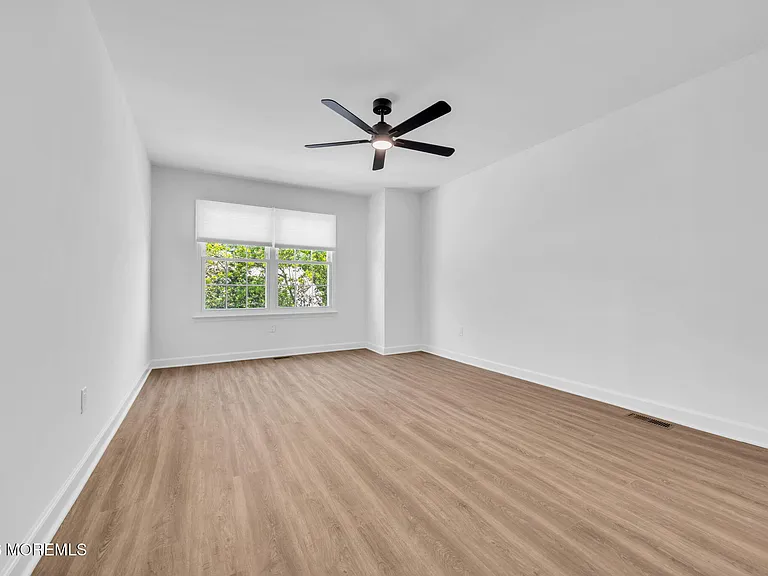 86 Holly Dr — Photo 13
