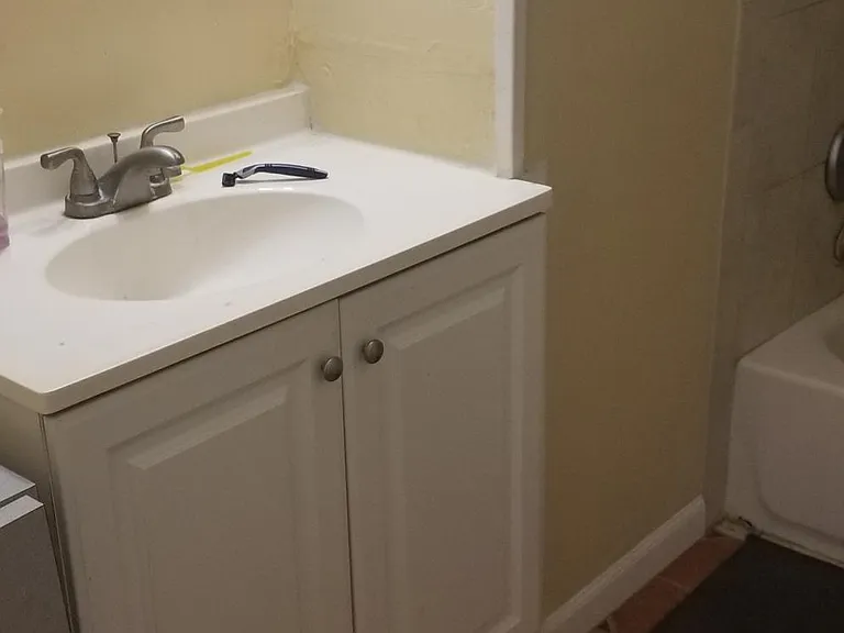 418 Main St — Photo 5