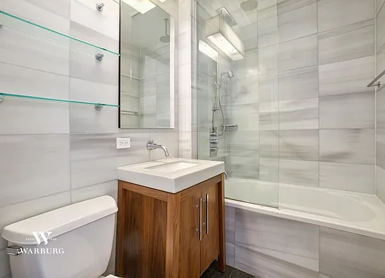 Rented by Warburg | media 32