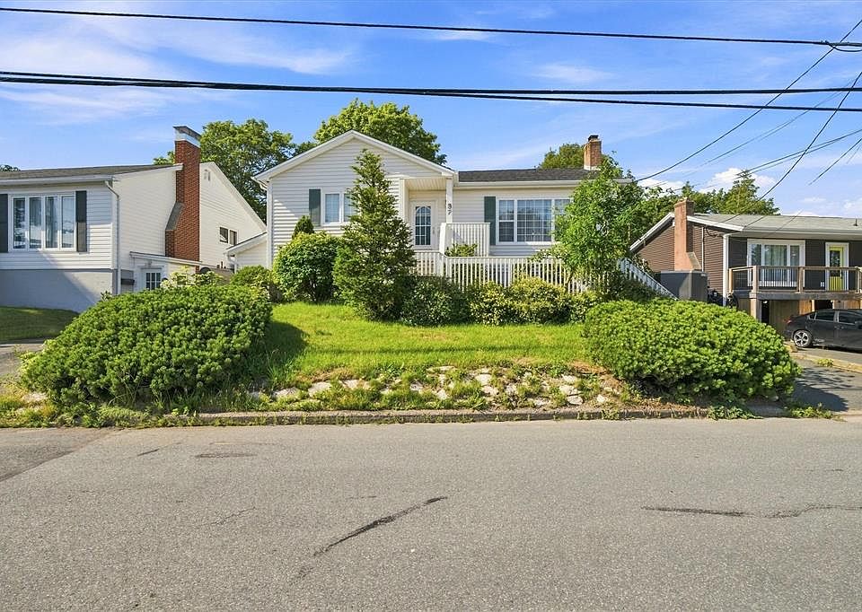 1st image of 32 Penmore Drive