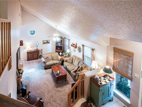 5th image of 4120 Howard Dr