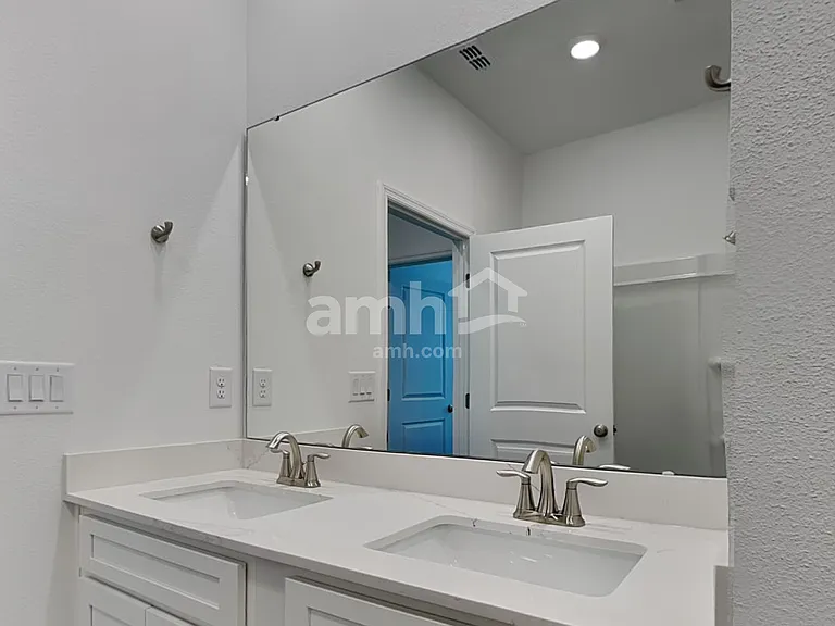 3204 Carthage Ave — Photo 10