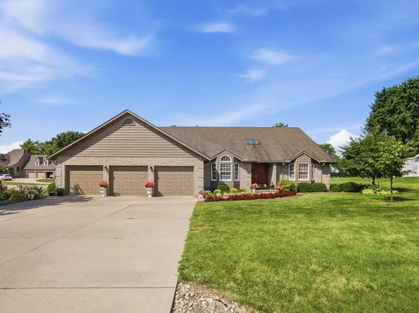 1097 Countryside Dr, Washington Court House, OH 43160