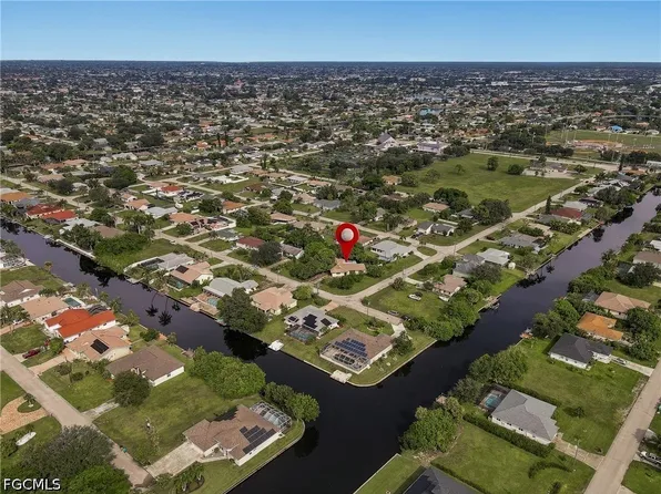 2225 SE 2nd St, Cape Coral, FL 33990