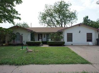 4620 Summit Dr, Wichita Falls, TX 76310