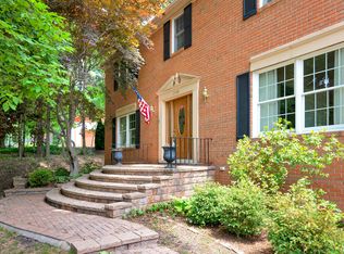 2648 Valleyview Dr, Troy, MI