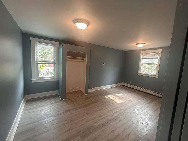 15 S Perry St #3 — Photo 8