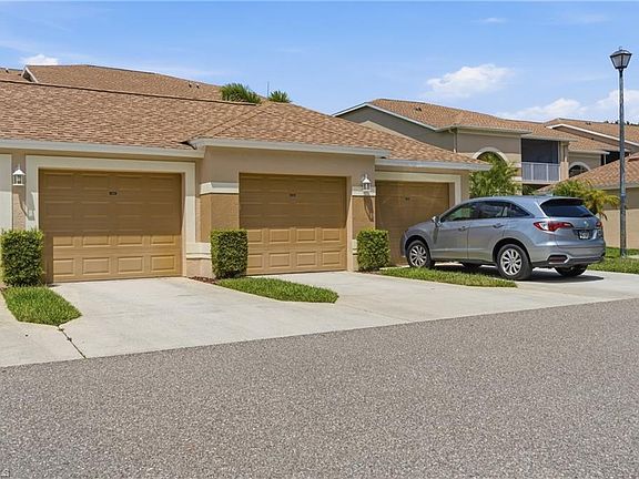 3rd image of 26841 Clarkston DR #105