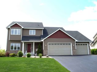 1694 Hunters Trl, Centerville, MN 55038