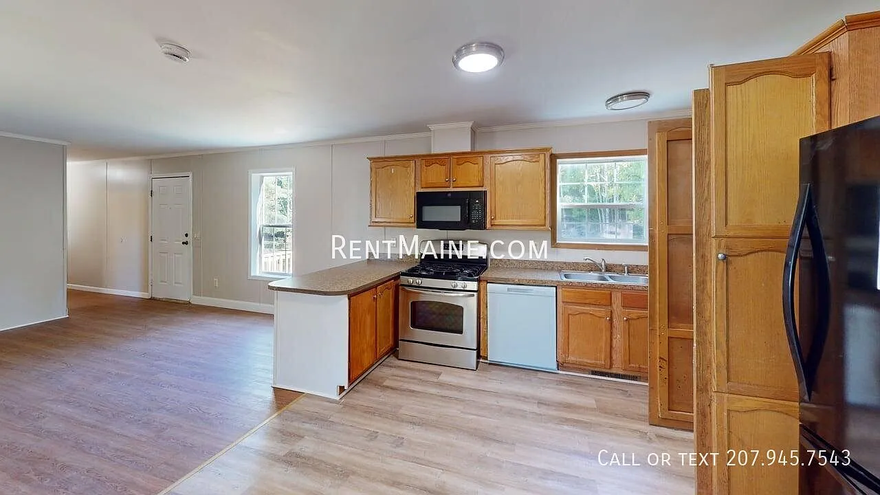 3 bed, 1064 sqft, $1,250 — Photo 1
