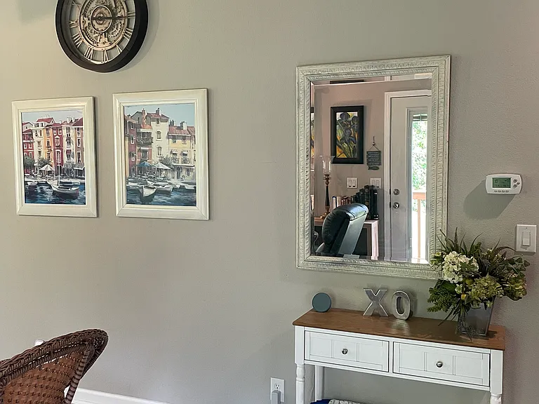 NE Shore Pl — Photo 21