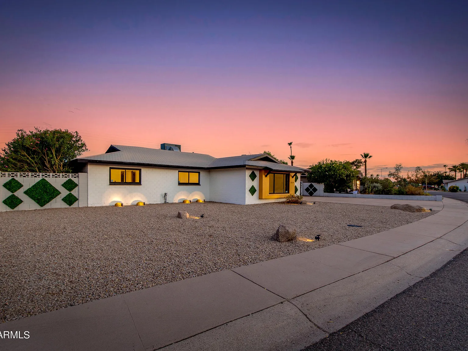 4 bed, 2.0 bath, 1800 sqft, $3,750 — Photo 3