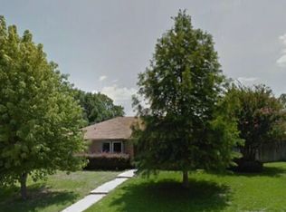 1911 Aspen Dr, Lewisville, TX 75077