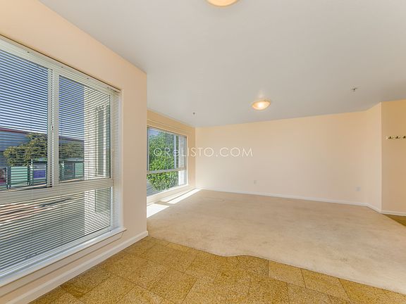 3rd image of 1688 Wallace Ave APT 201