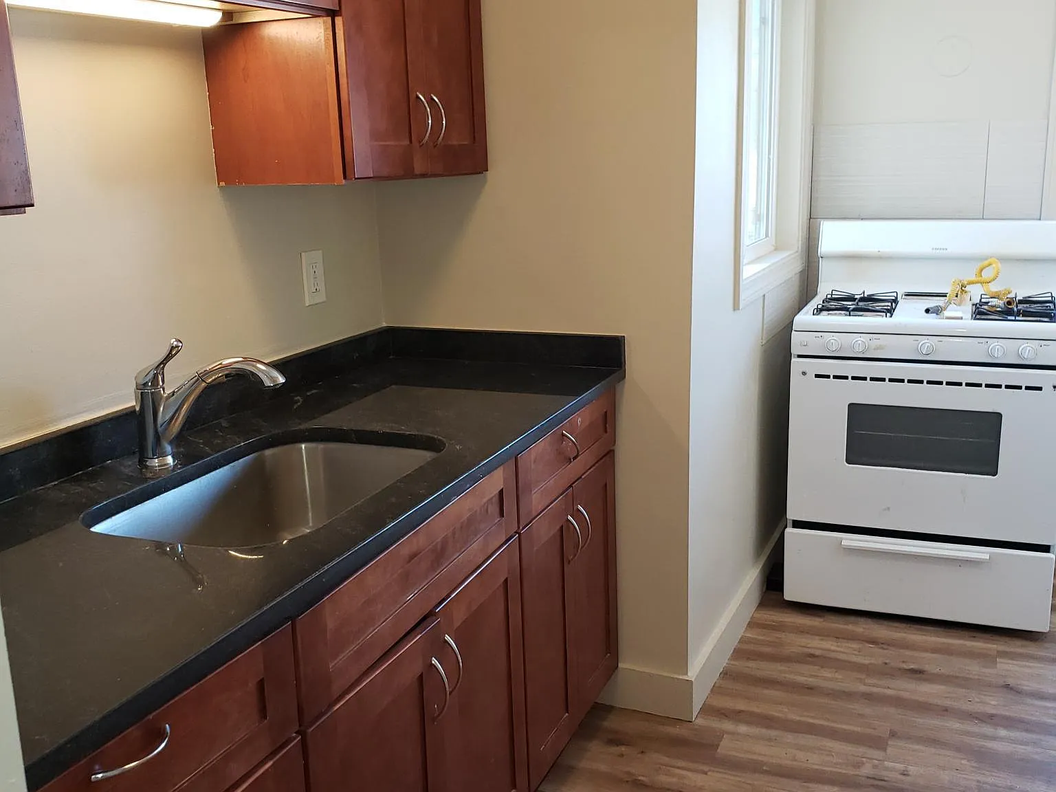 23 Grover St — Photo 1