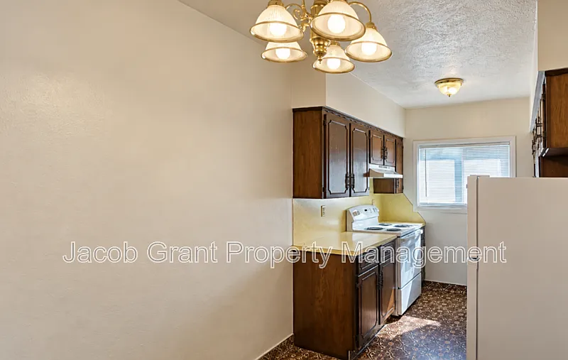 1 bed, 1.0 bath, 625 sqft, $825 — Photo 3