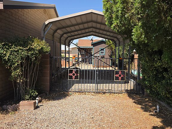 4th image of 2918 S Las Cruces St