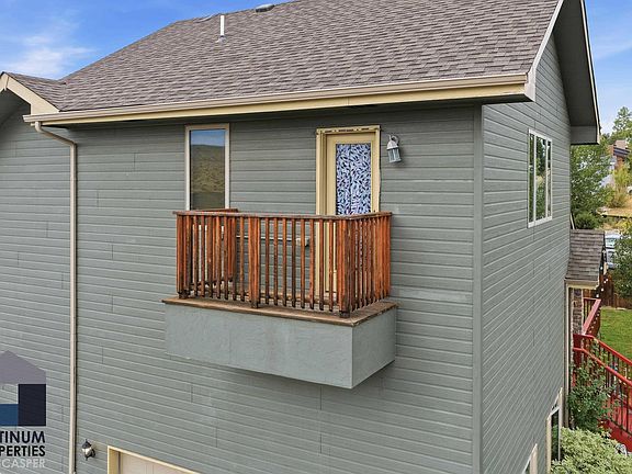 4th image of 2225 E 24th St