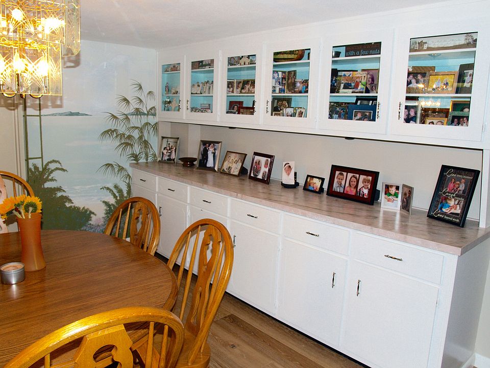 1st image of 7 Elgin Pl APT 301