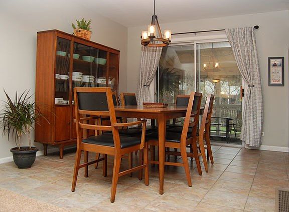 5th image of 1314 Foxglade Ct