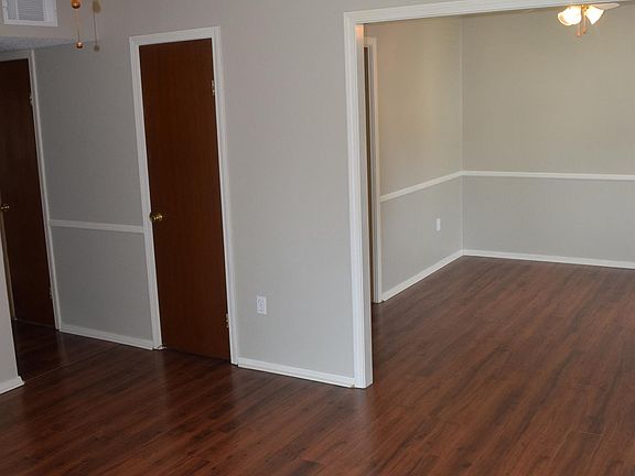 4th image of 7133 Markim Dr