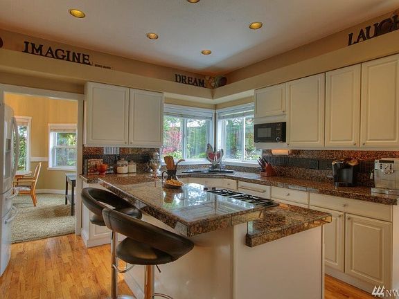 2nd image of 1608 27th Ave SE
