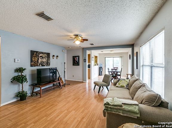 5th image of 5502 Champions Hill Dr
