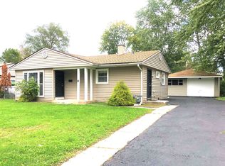 59 Birch St, Carpentersville, IL