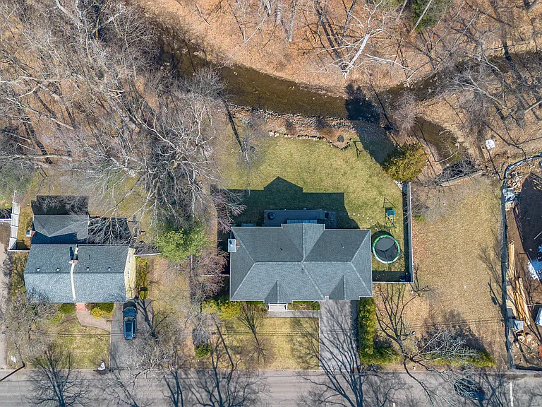 52 Glenwood Ave — Photo 36
