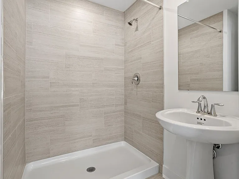 137 Ada Hightower Ave — Photo 31