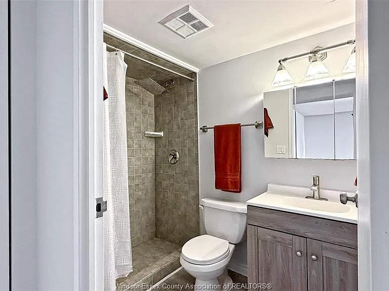 150 Park St W #2208 — Photo 11